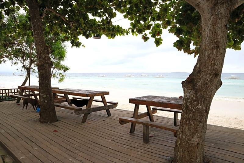 Dubay Panglao Beachfront Resort Libaong ภายนอก รูปภาพ